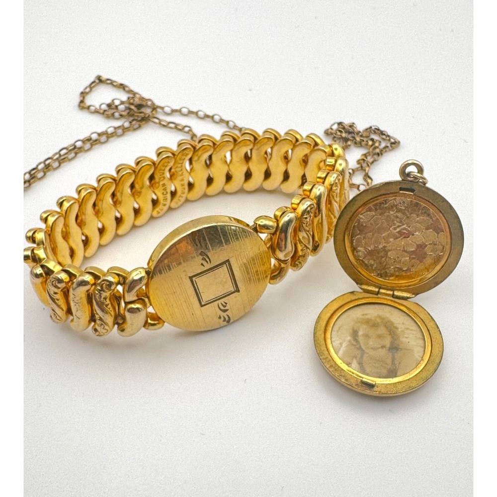 Vintage Sweetheart Bracelet Locket Set American Queen Expansion WWII SMALL BABY